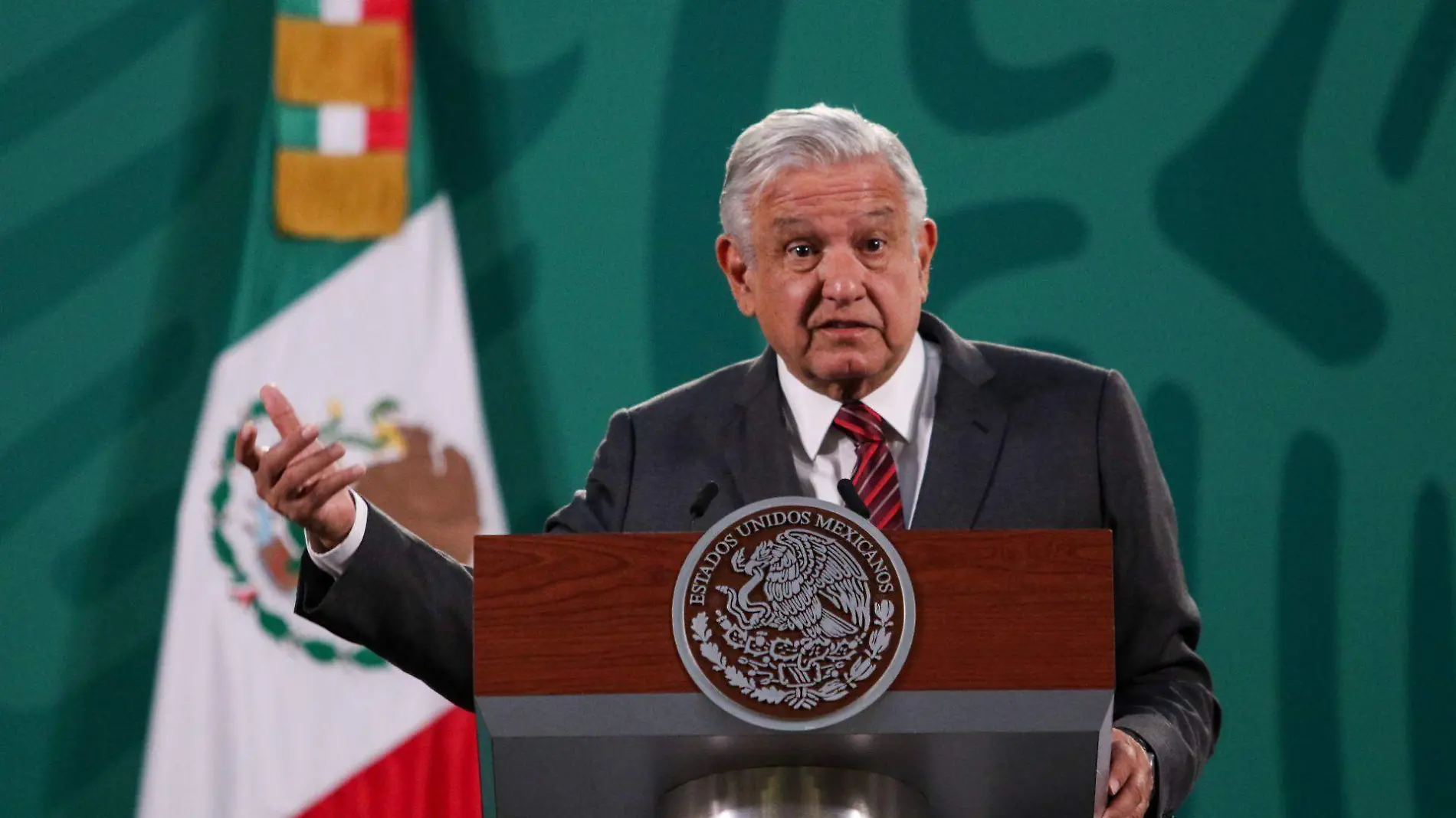 López Obrador celebró la aprobación de la Ley de Hidrocarburos 